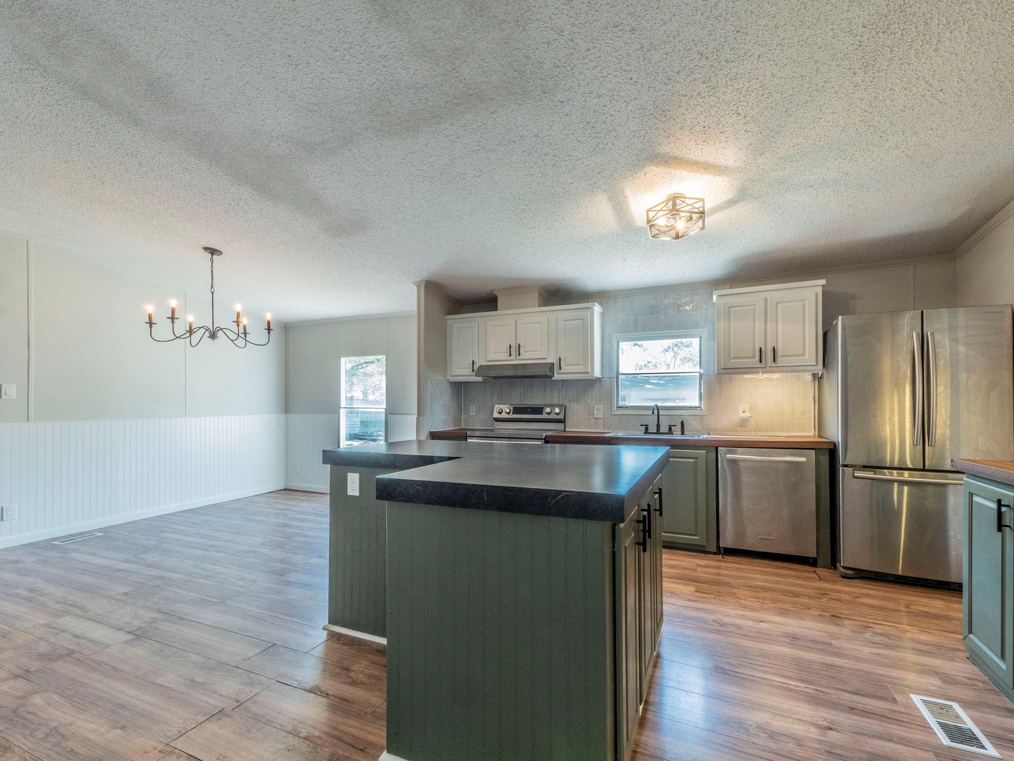 301 N Buffalo Ave, Cedar Park, TX 78613