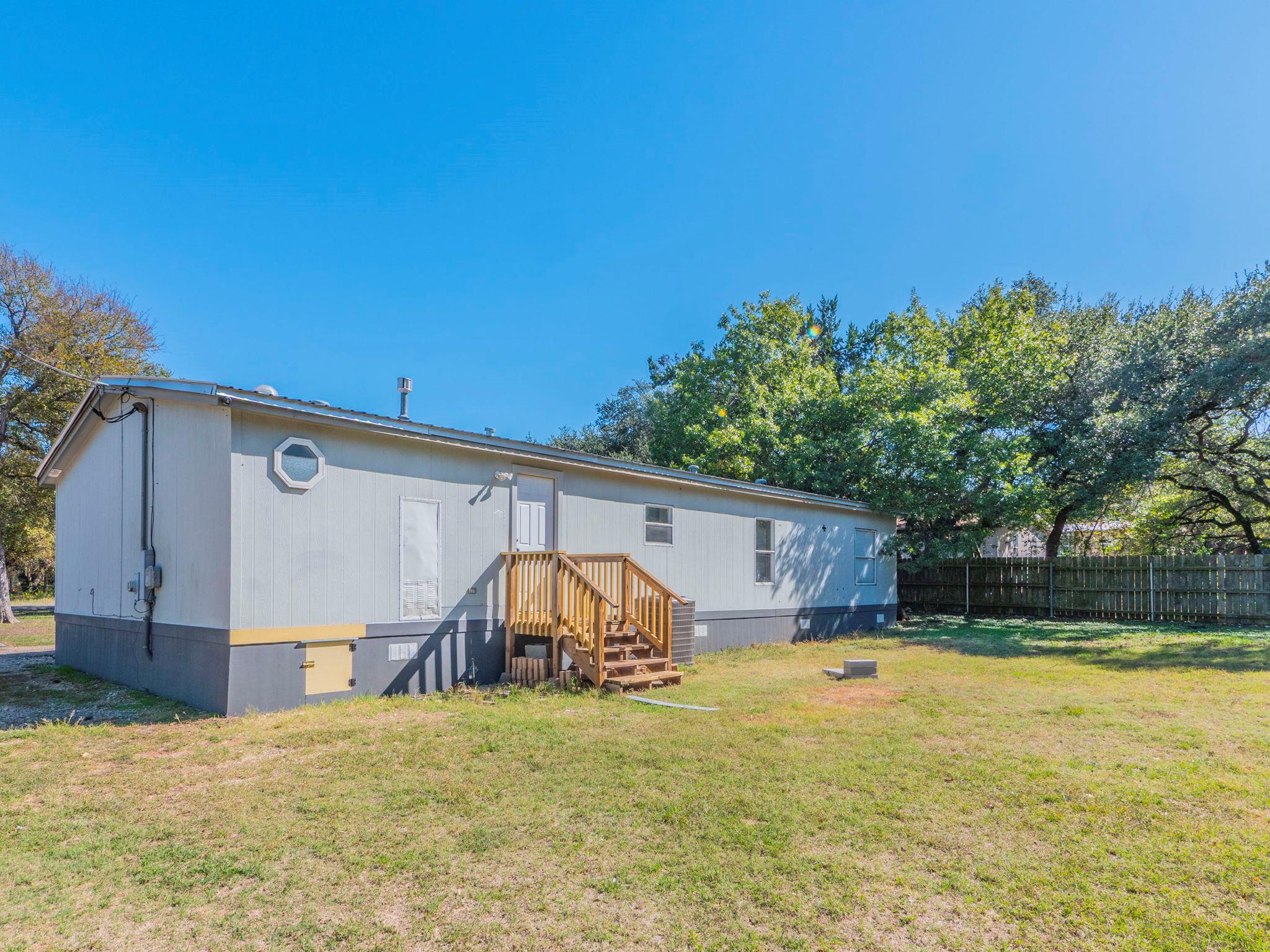 301 N Buffalo Ave, Cedar Park, TX 78613