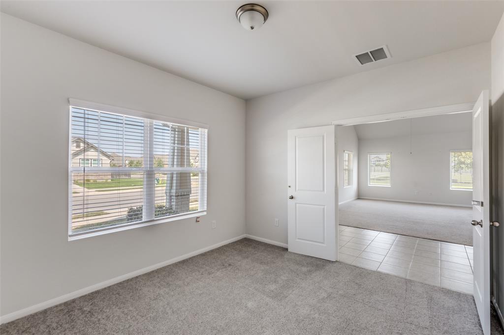 200 Oldbridge Dr, Hutto, TX 78634