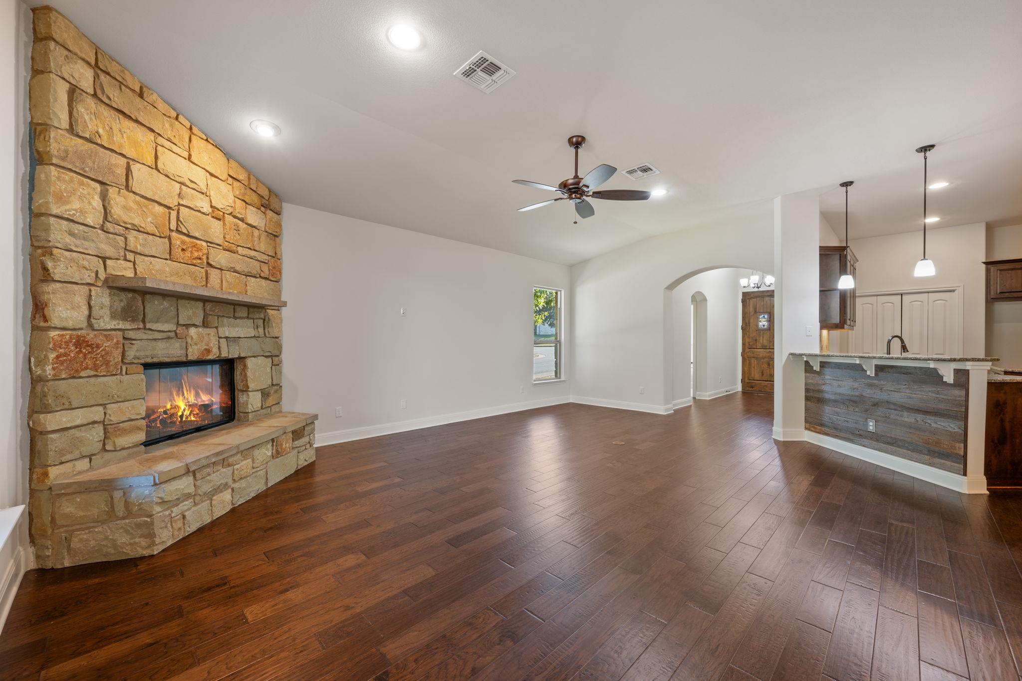 102 Cedar Glen Cv, Austin, TX 78734