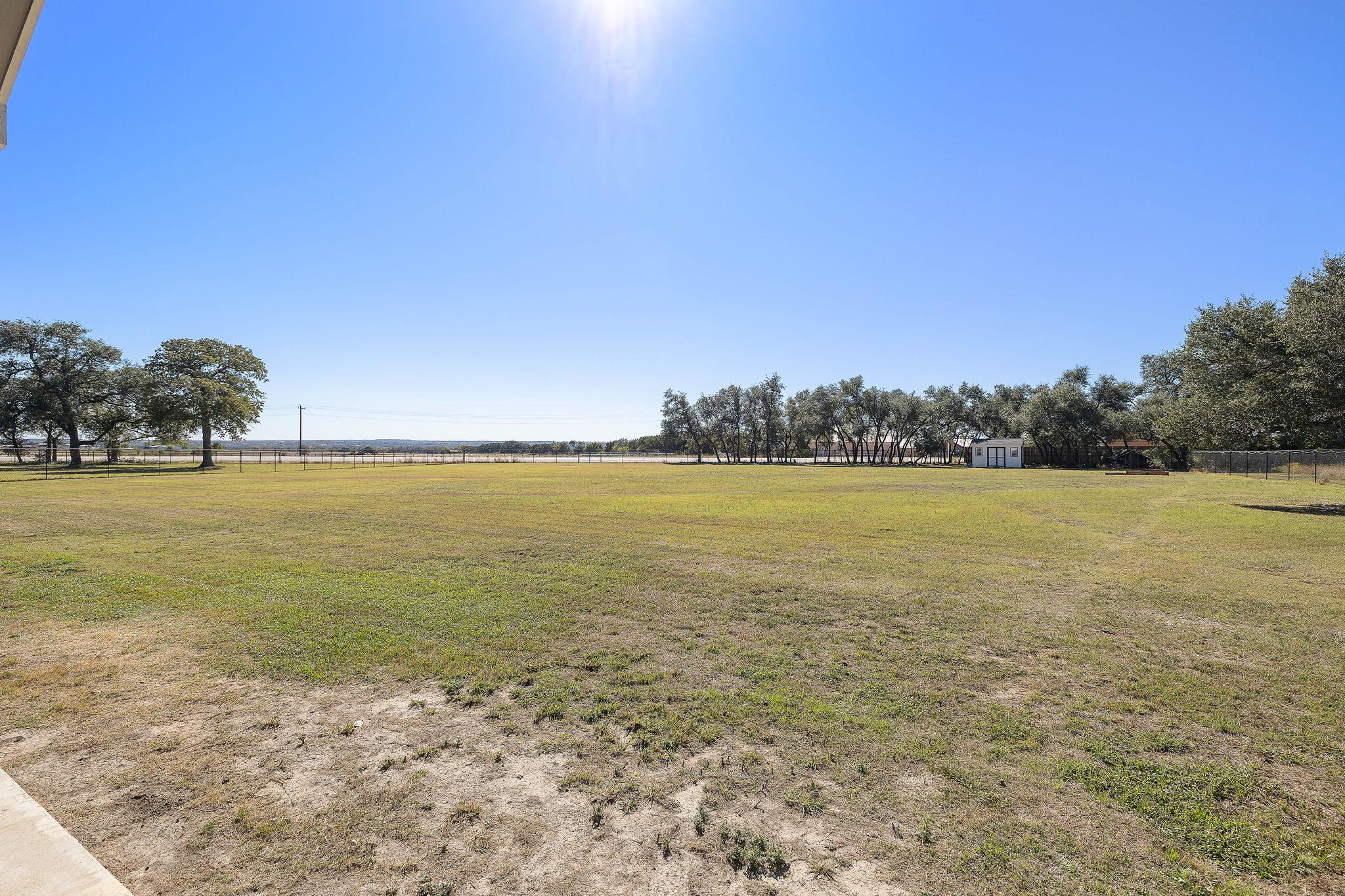 217 Oak Hill Dr, Liberty Hill, TX 78642