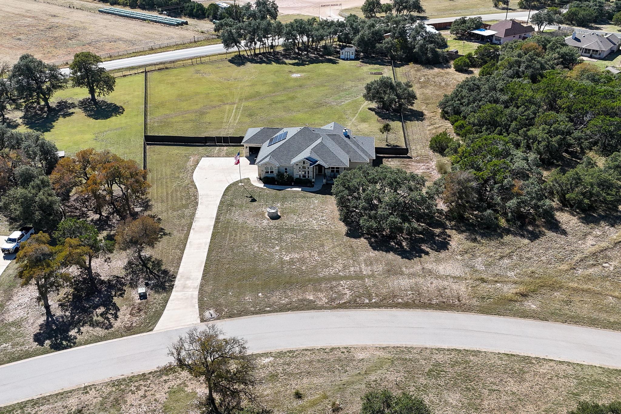 217 Oak Hill Dr, Liberty Hill, TX 78642