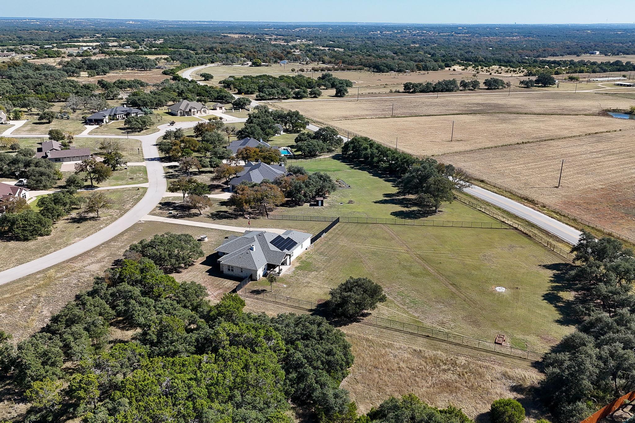 217 Oak Hill Dr, Liberty Hill, TX 78642