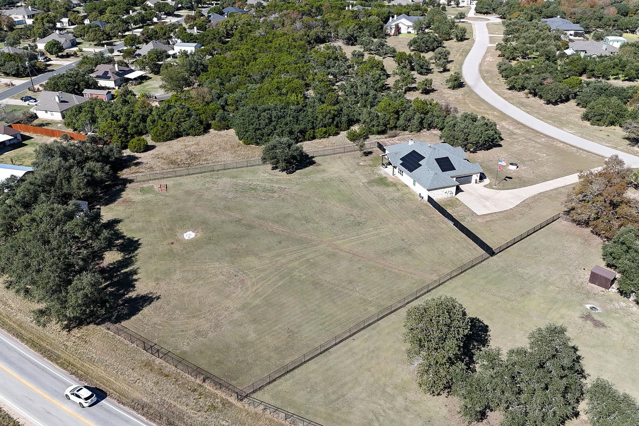 217 Oak Hill Dr, Liberty Hill, TX 78642