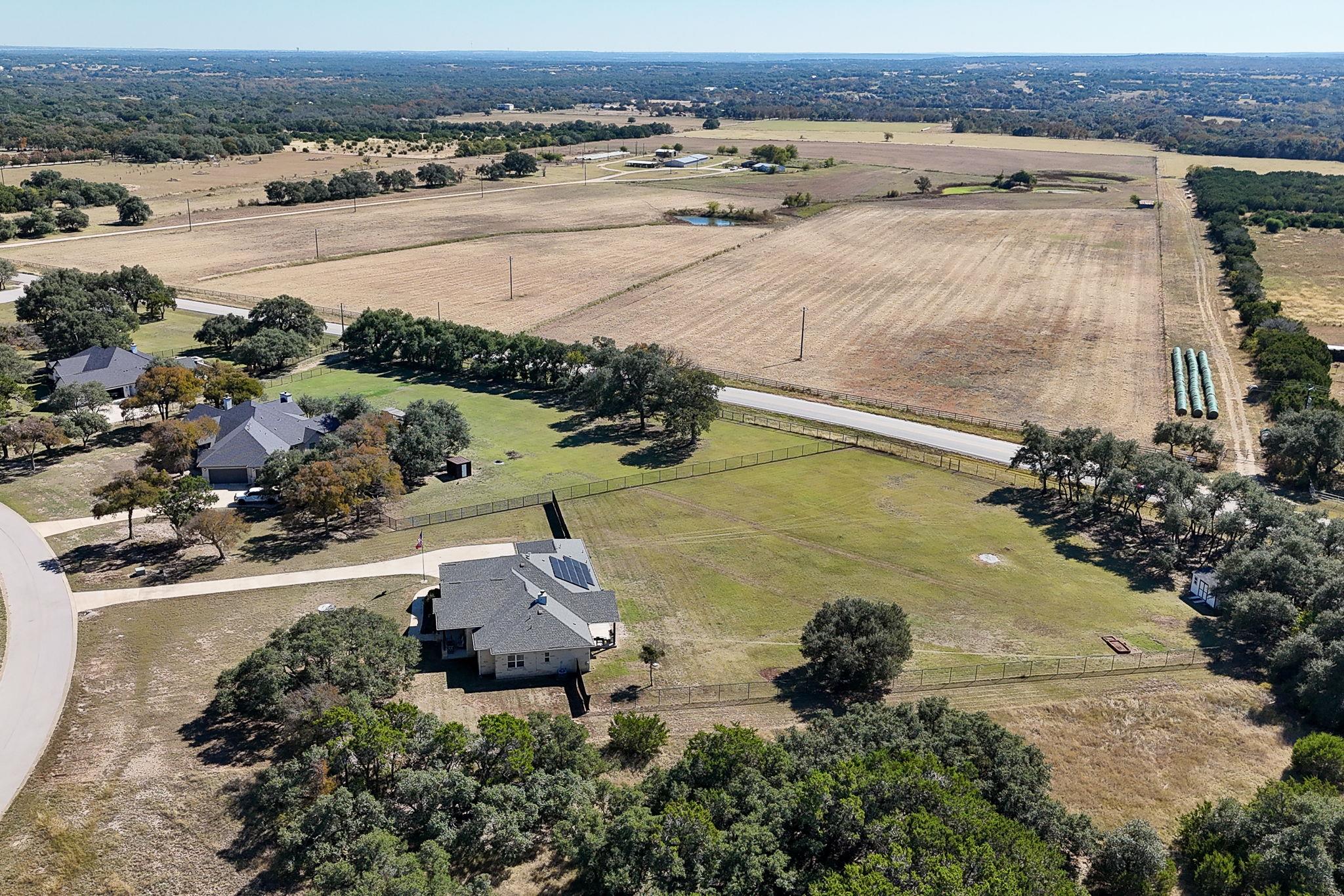 217 Oak Hill Dr, Liberty Hill, TX 78642