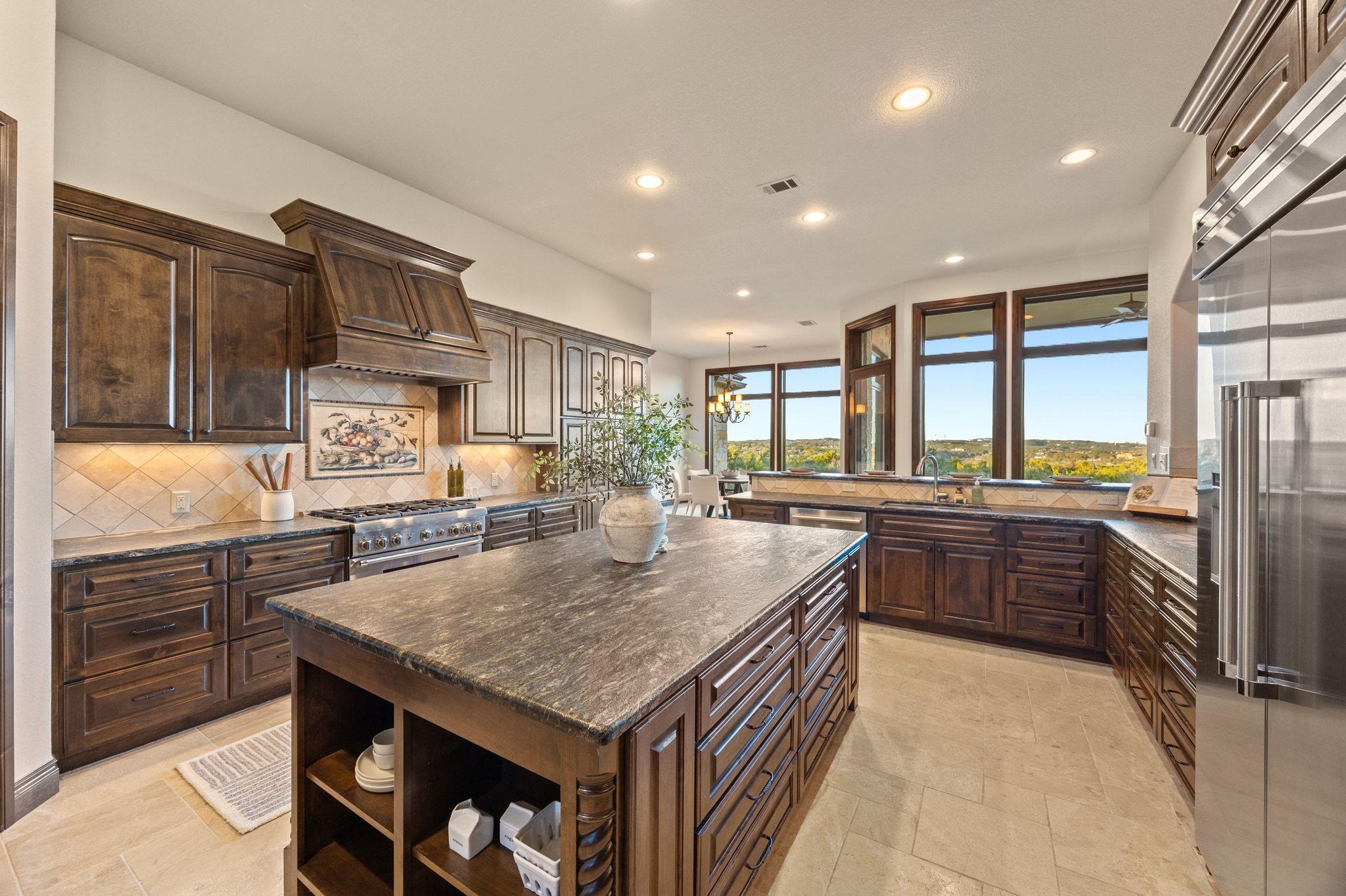 3809 Verano Dr, Austin, TX 78735