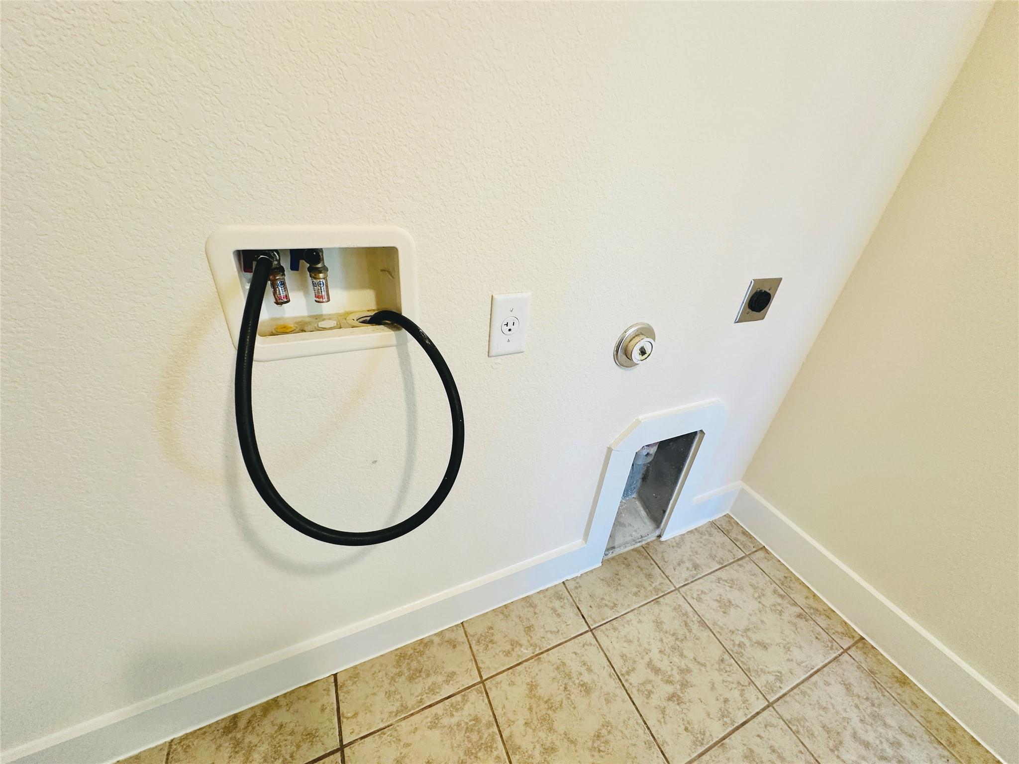 2216 Creekside Ln # D, Georgetown, TX 78626