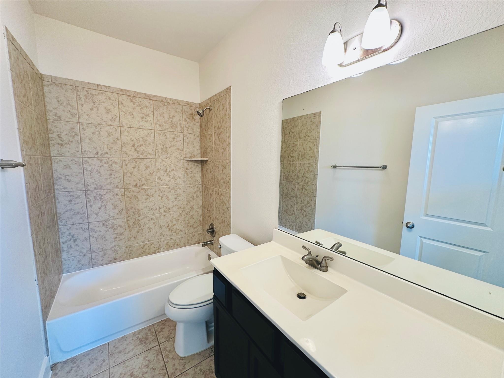 2216 Creekside Ln # D, Georgetown, TX 78626