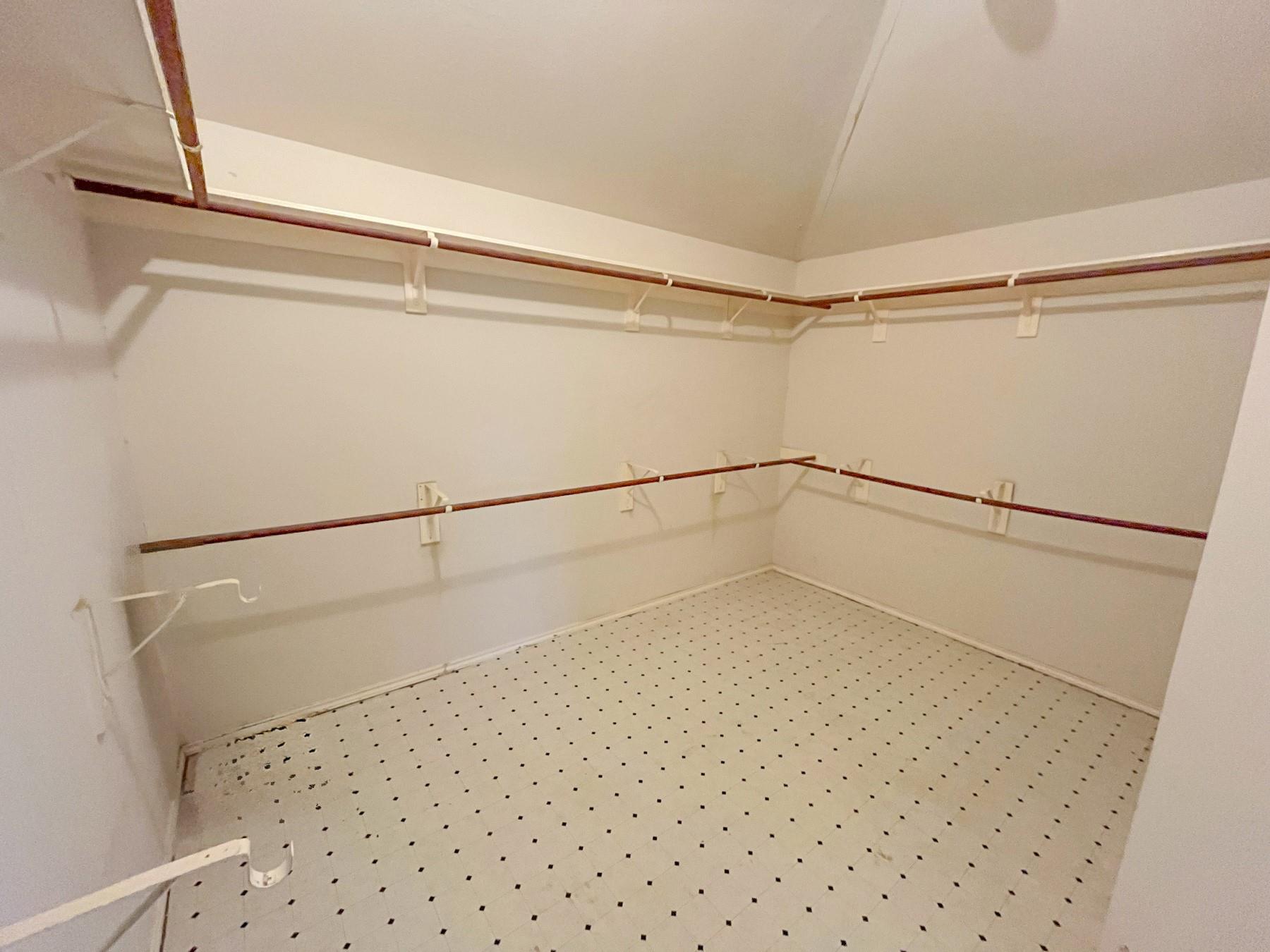 231 Kerley Dr, Hutto, TX 78634