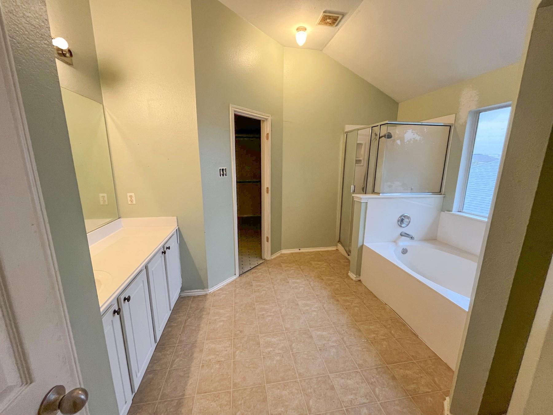 231 Kerley Dr, Hutto, TX 78634