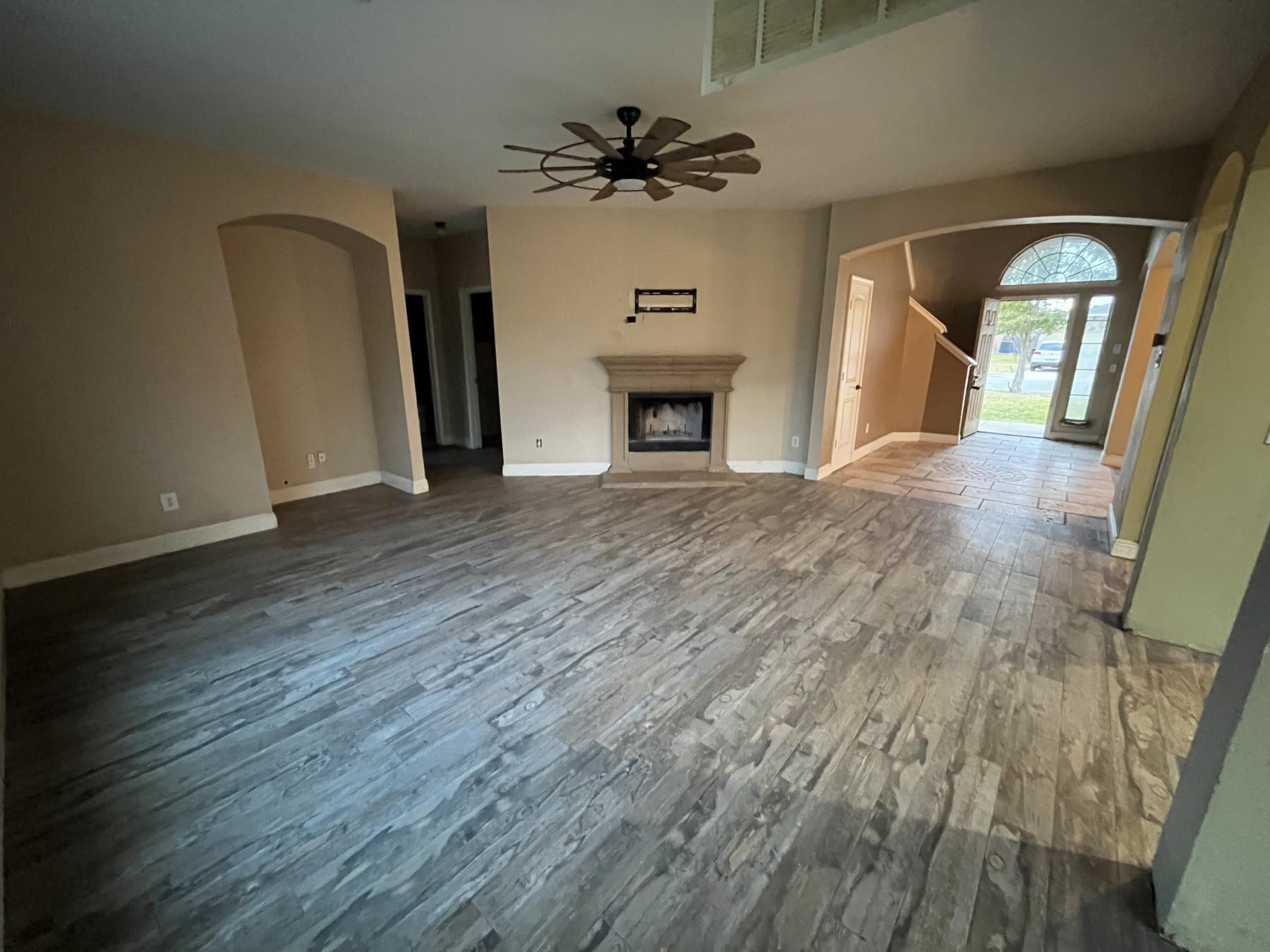 231 Kerley Dr, Hutto, TX 78634