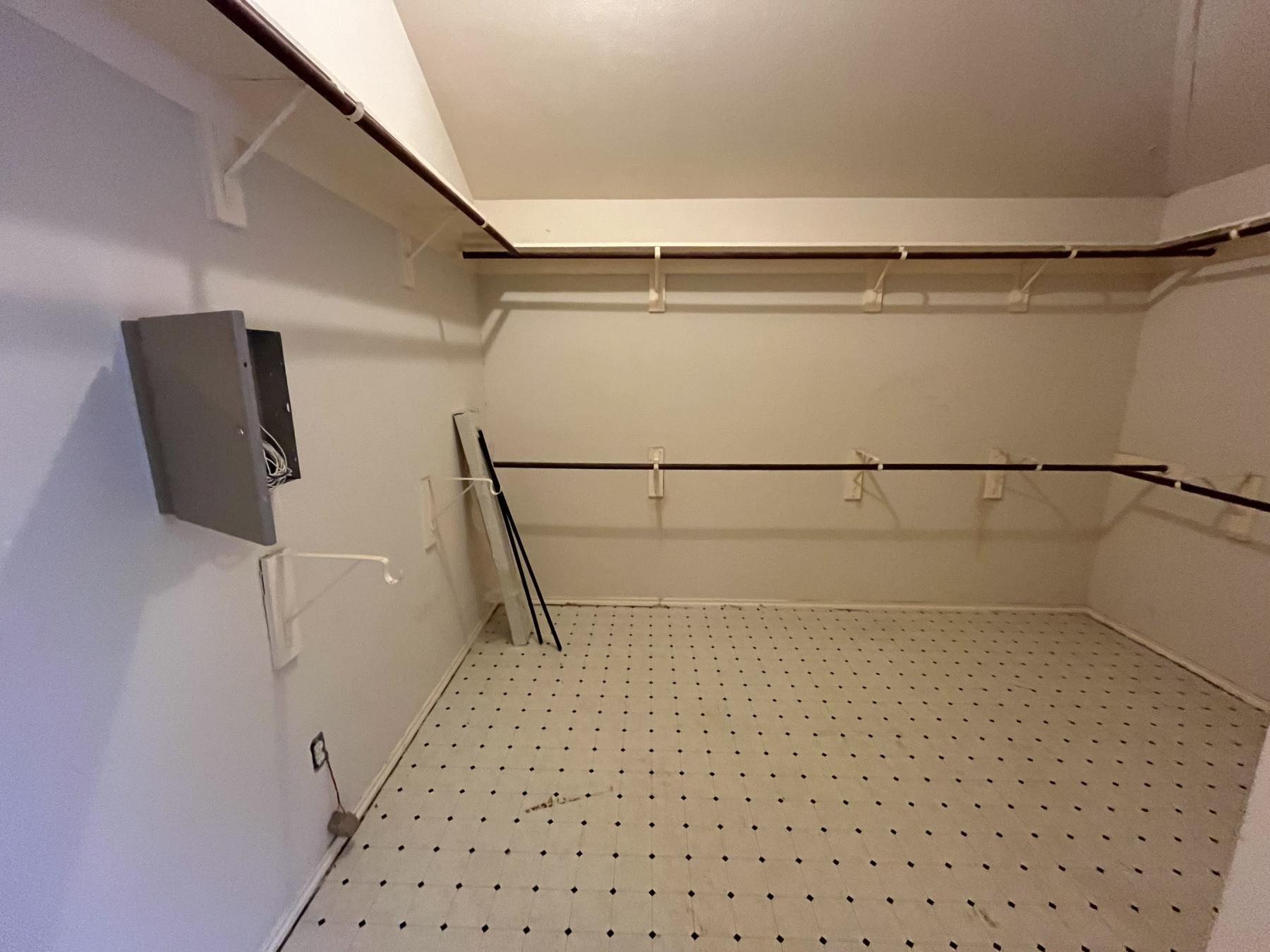 231 Kerley Dr, Hutto, TX 78634