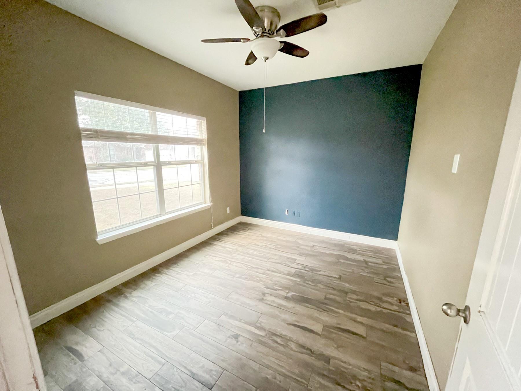 231 Kerley Dr, Hutto, TX 78634