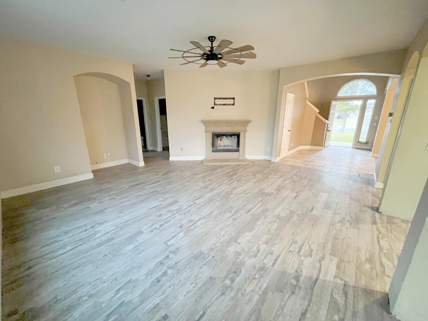 231 Kerley Dr, Hutto, TX 78634