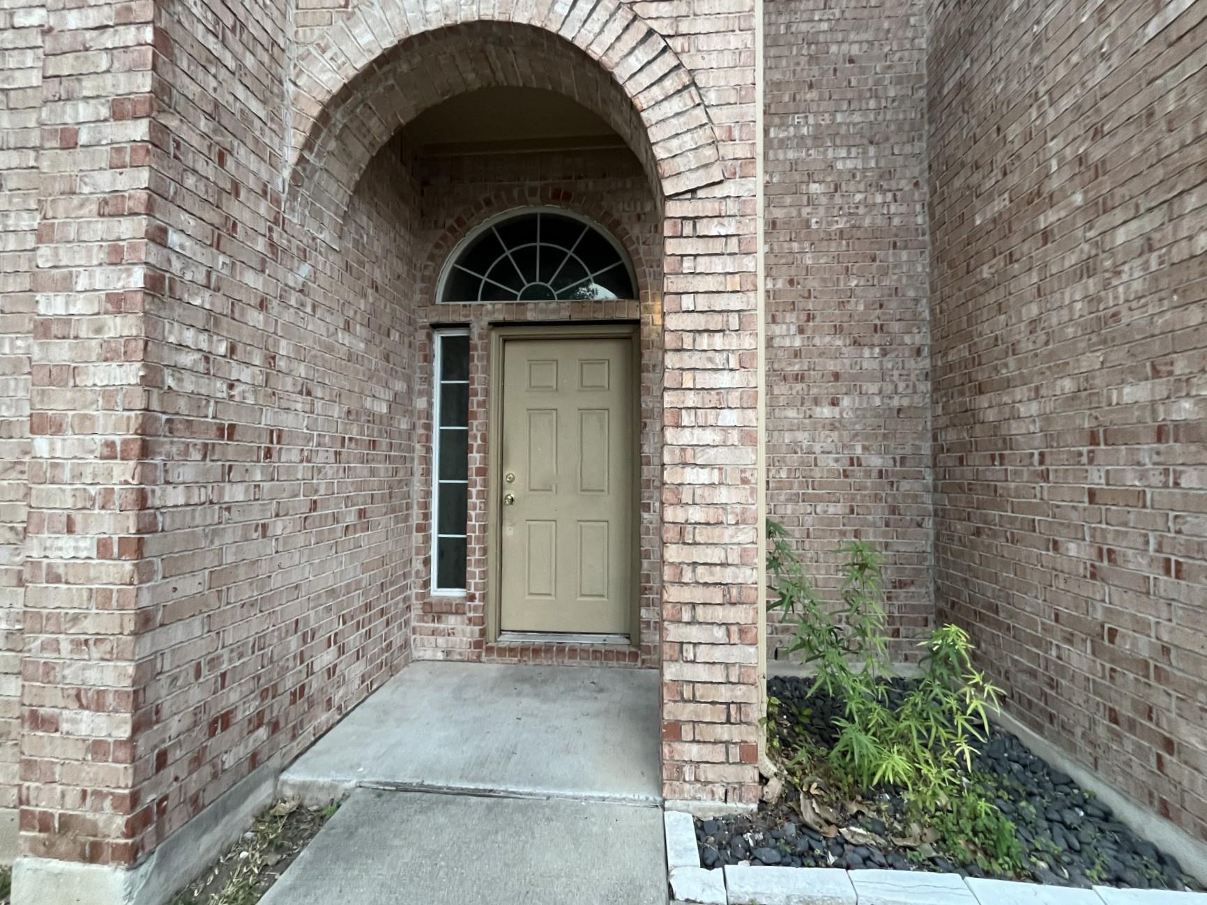 231 Kerley Dr, Hutto, TX 78634