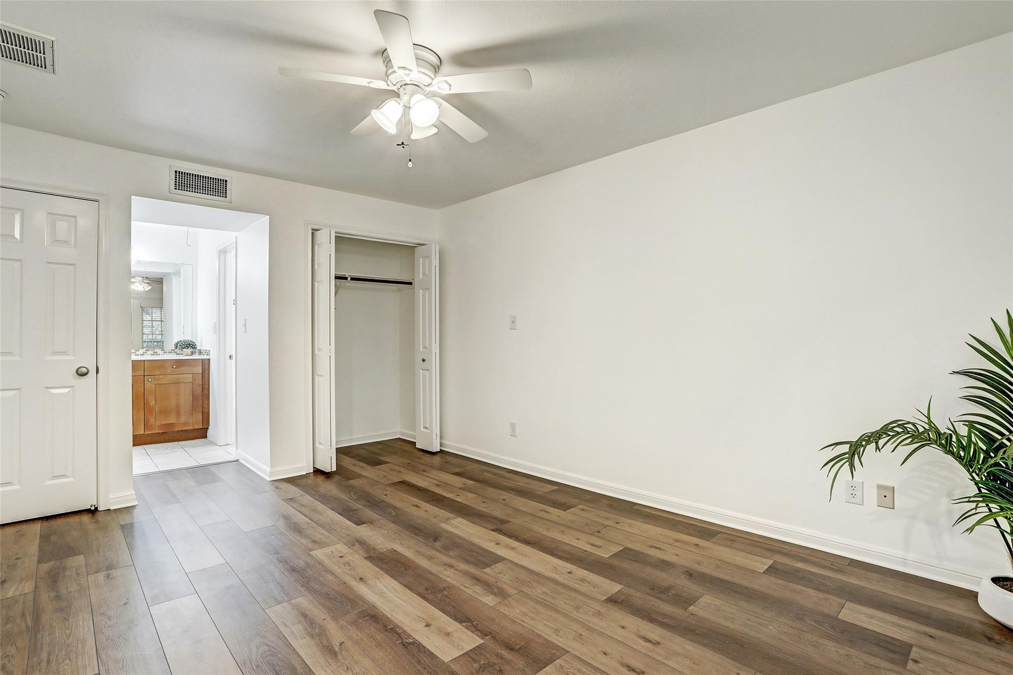 7685 Northcross Dr # 426, Austin, TX 78757