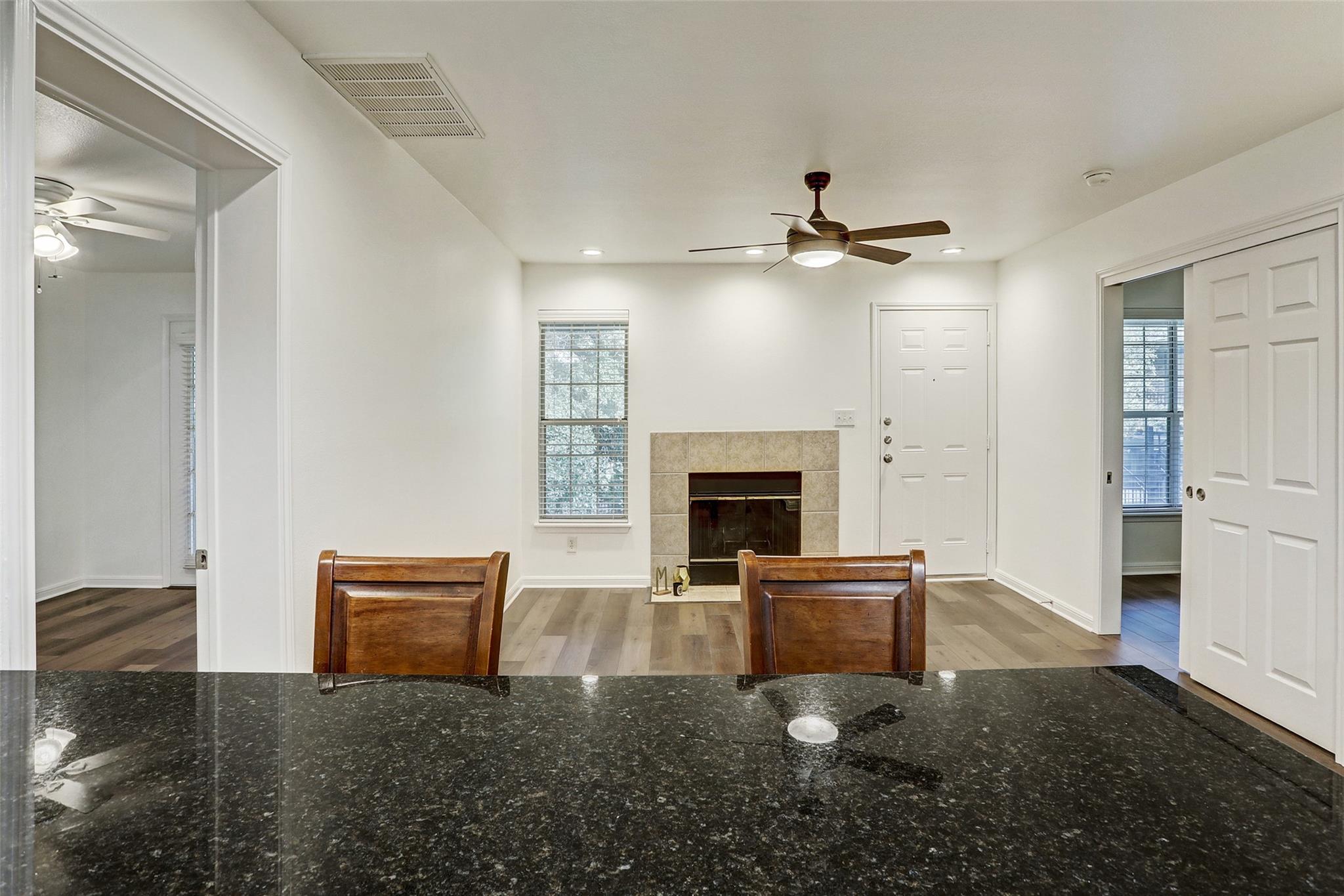 7685 Northcross Dr # 426, Austin, TX 78757