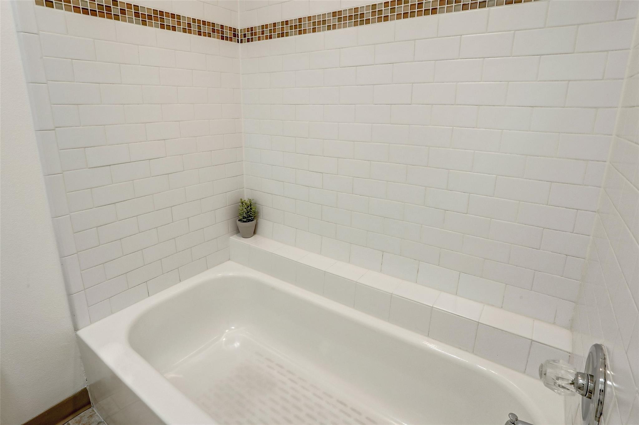 7685 Northcross Dr # 426, Austin, TX 78757