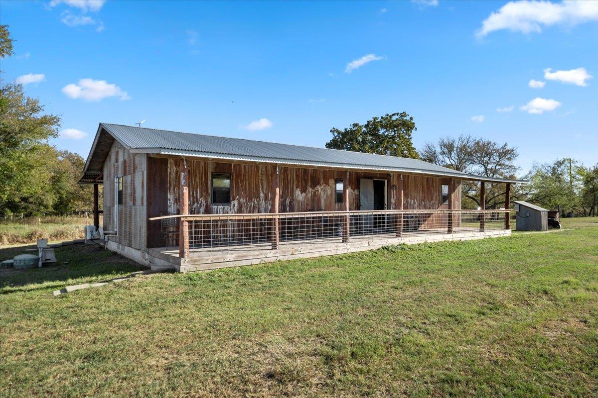 4339 Pettytown Rd, Dale, TX 78616