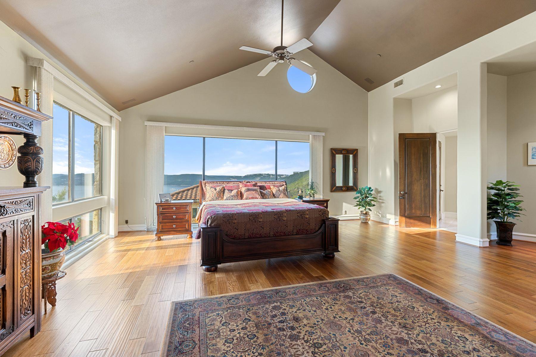 12600 Lyndon Dr, Austin, TX 78732