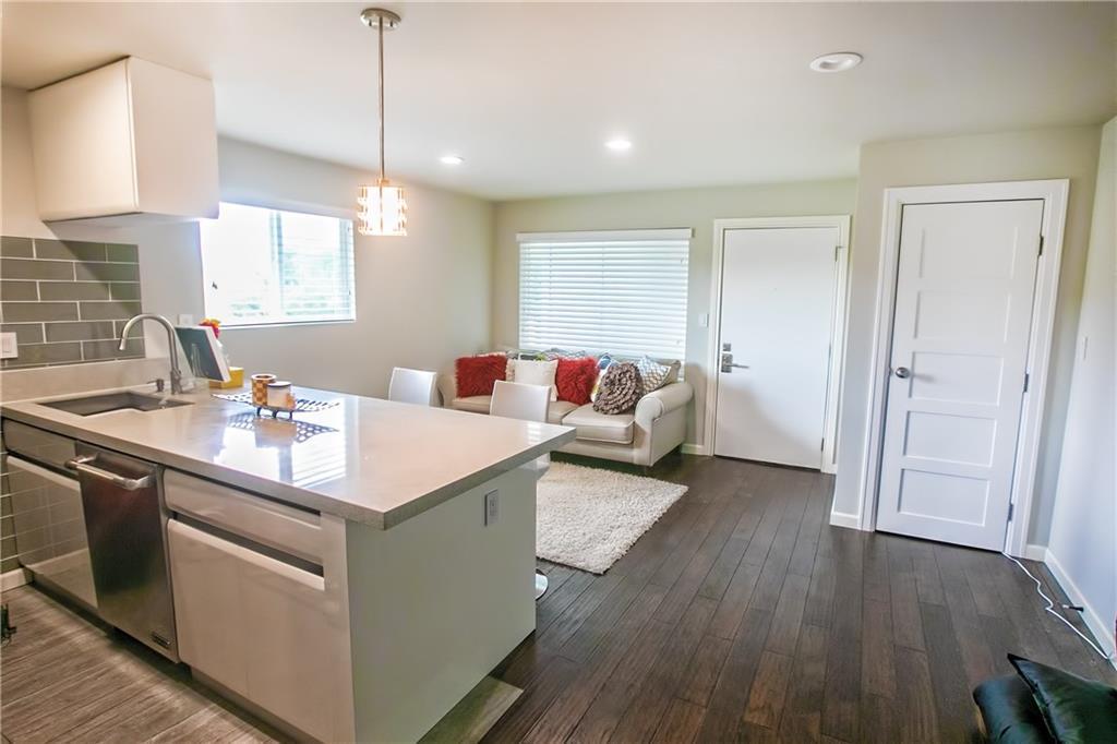 3110 Red River St # D-315, Austin, TX 78705