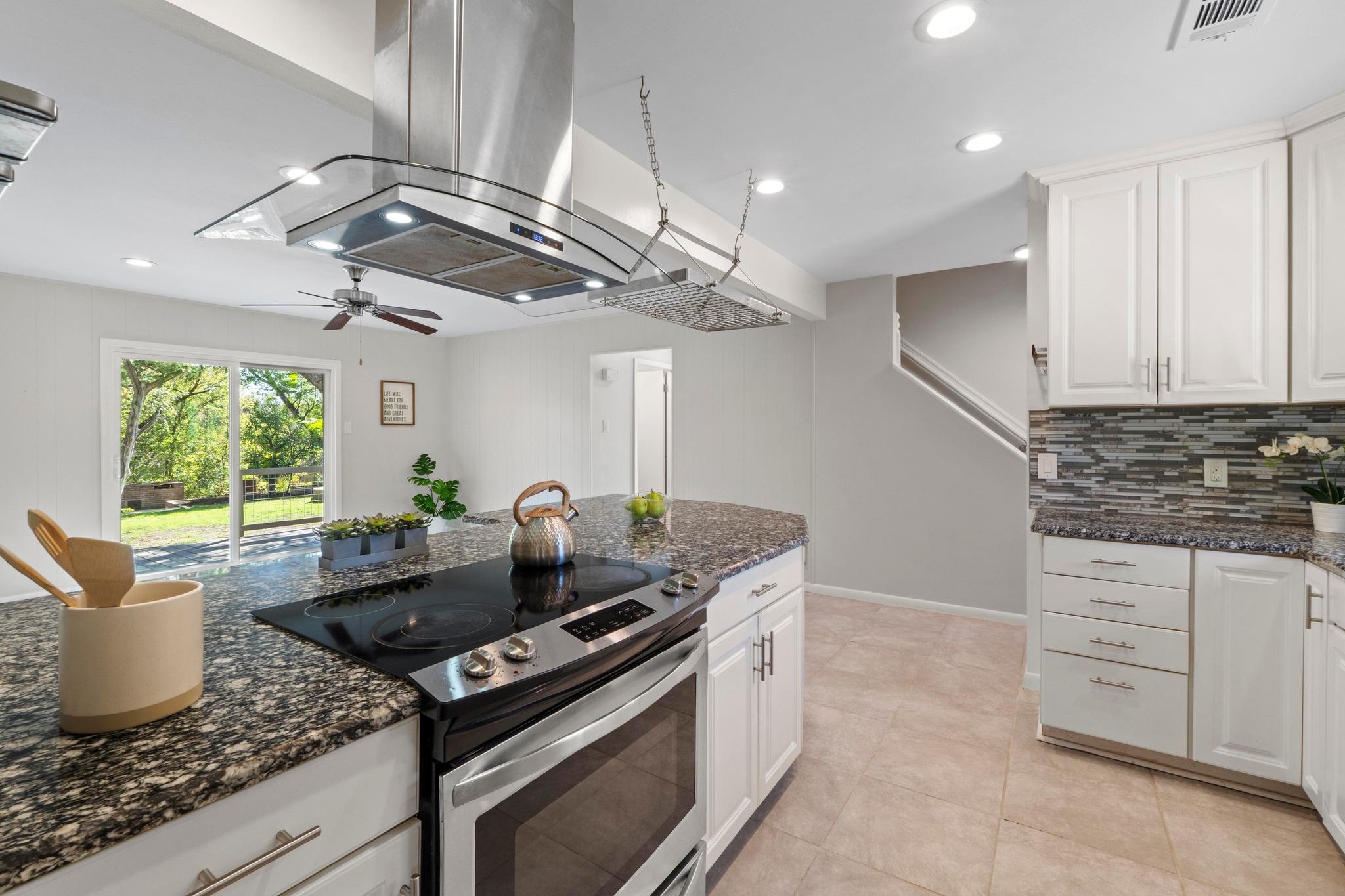 11707 Hornsby St, Austin, TX 78753