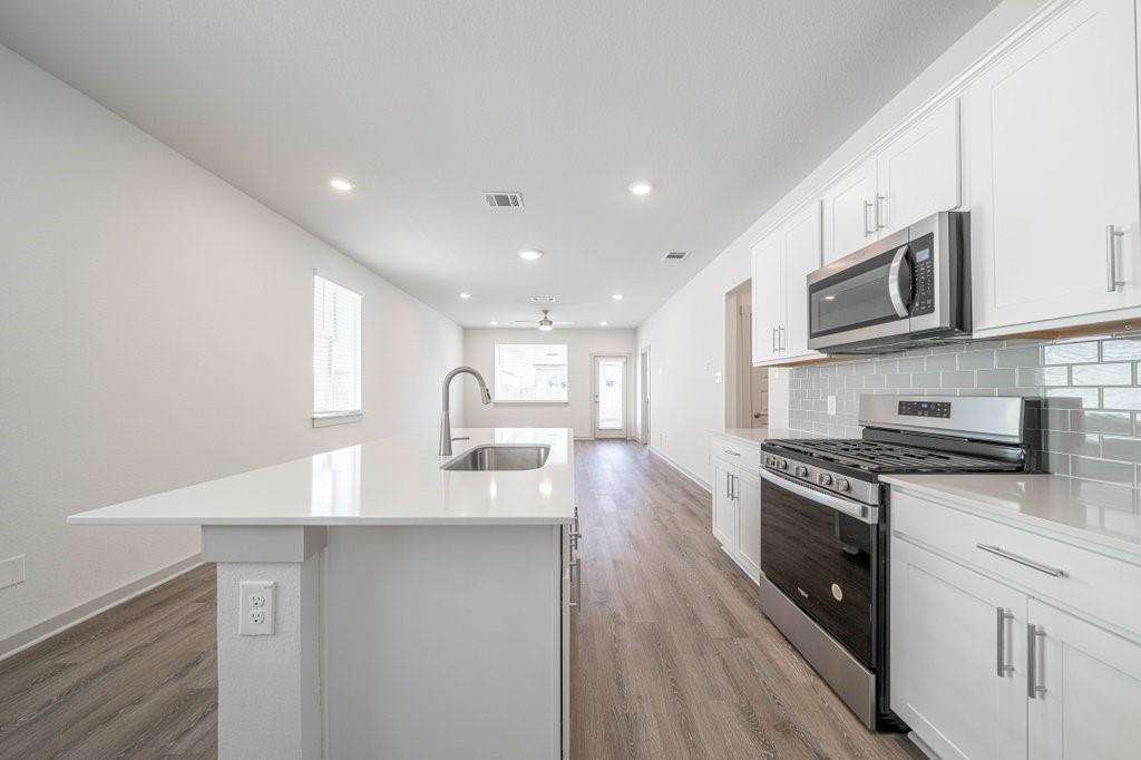 225 New Hampton Way, San Marcos, TX 78666