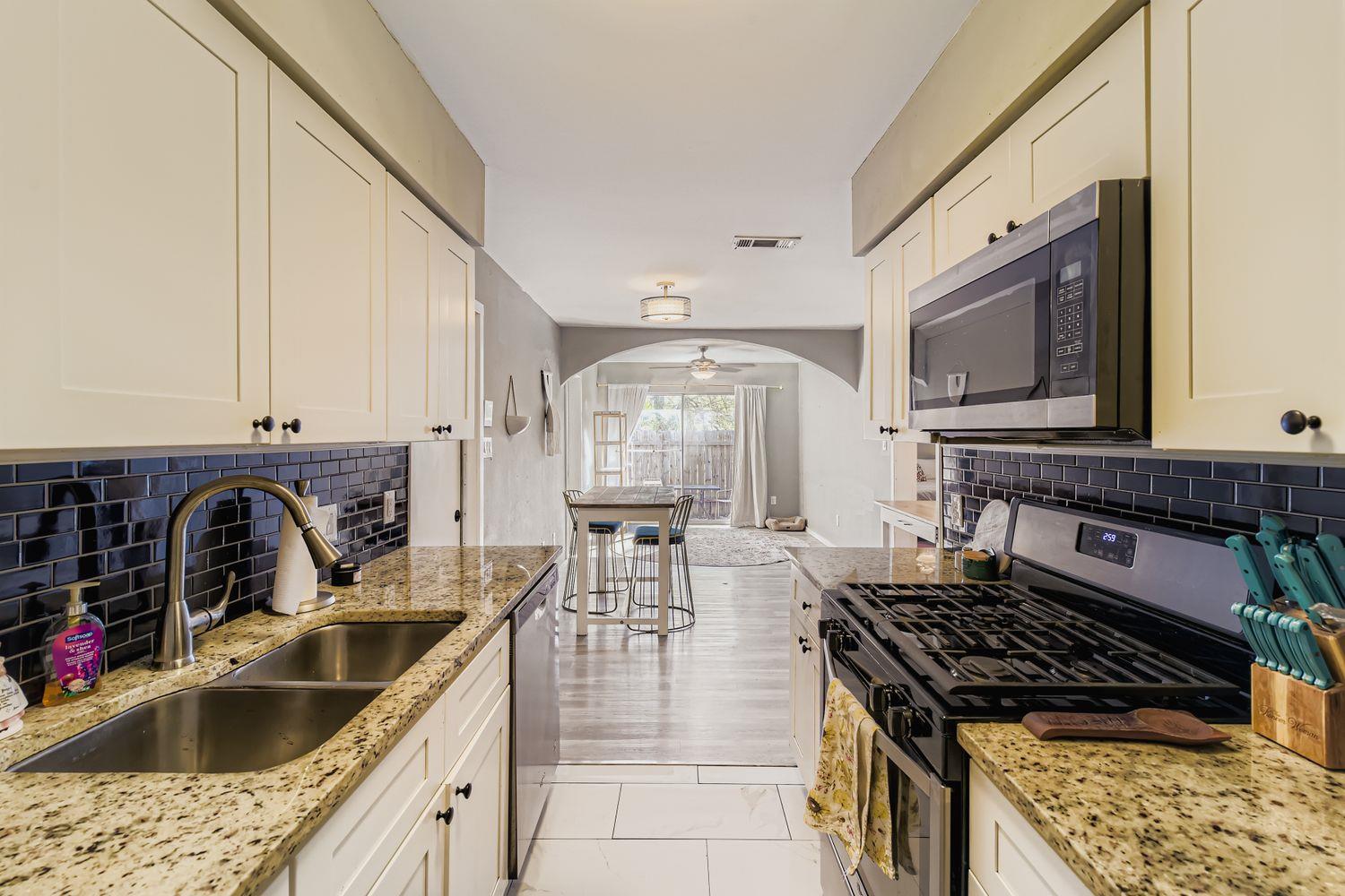 5922 Little Creek Trl, Austin, TX 78744