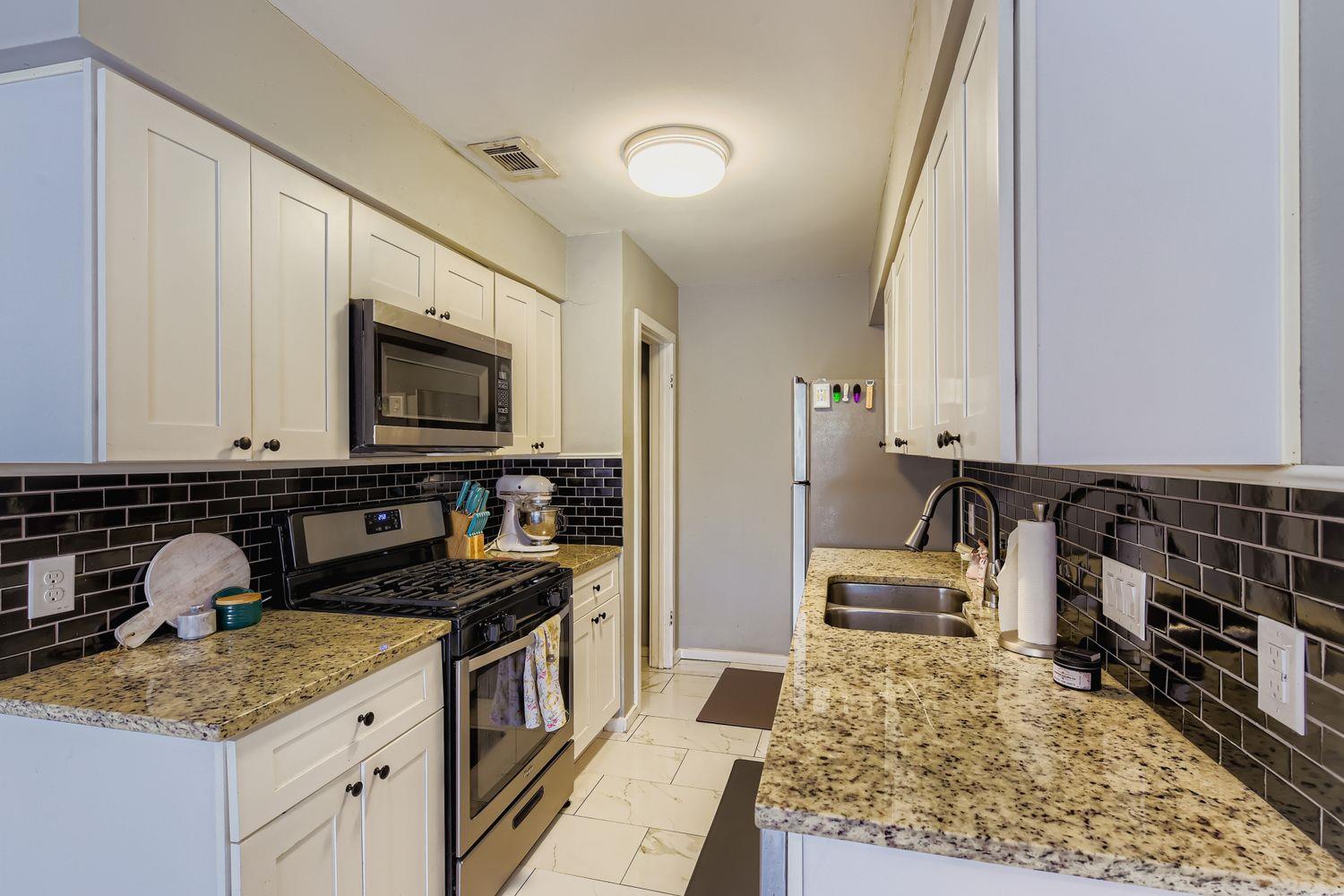 5922 Little Creek Trl, Austin, TX 78744