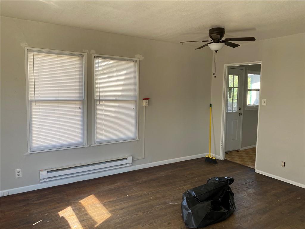 1035 Haynes St, San Marcos, TX 78666