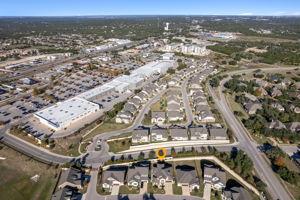 131 Autumn Wood Ln, Austin, TX 78737