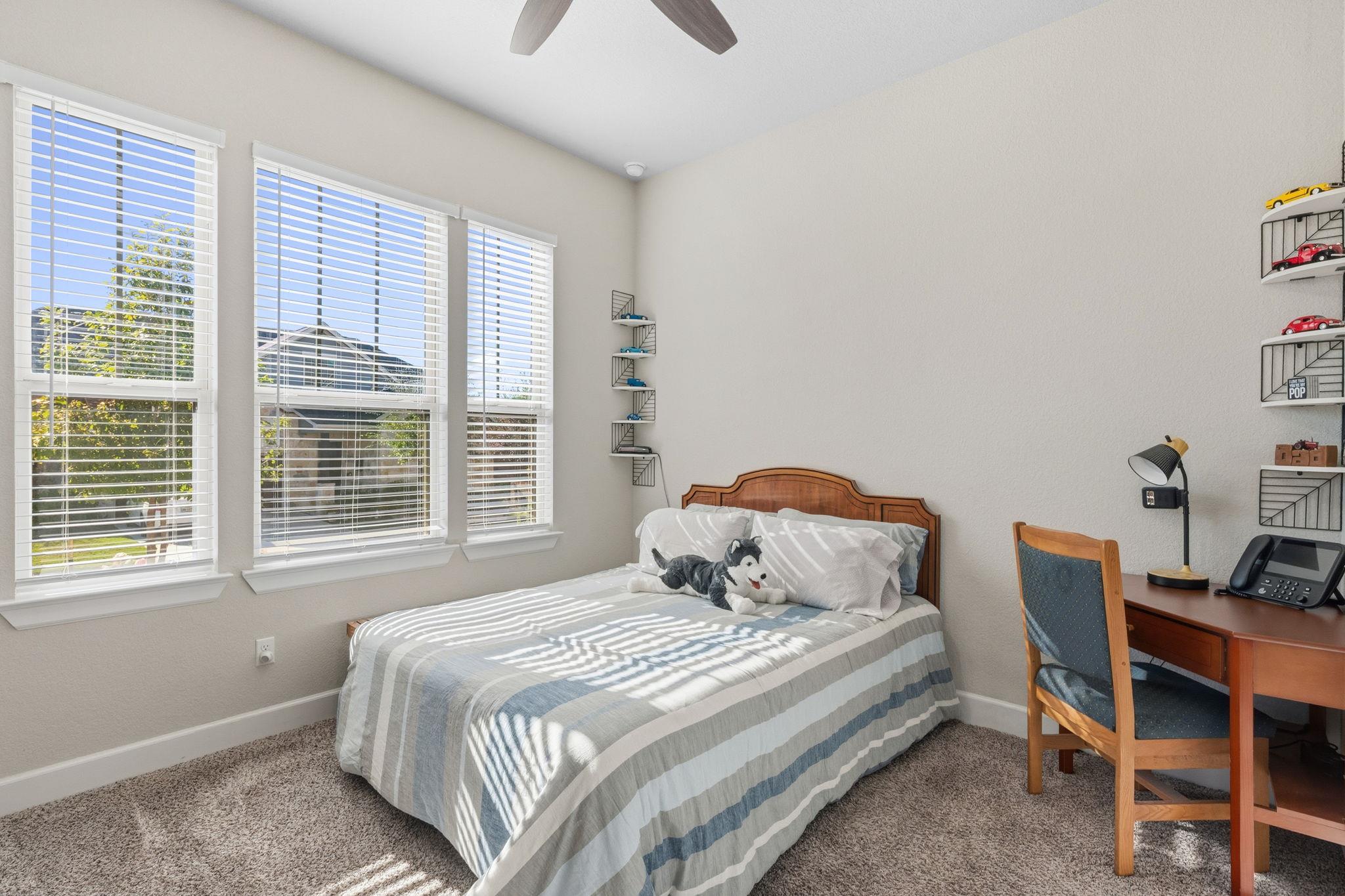 131 Autumn Wood Ln, Austin, TX 78737