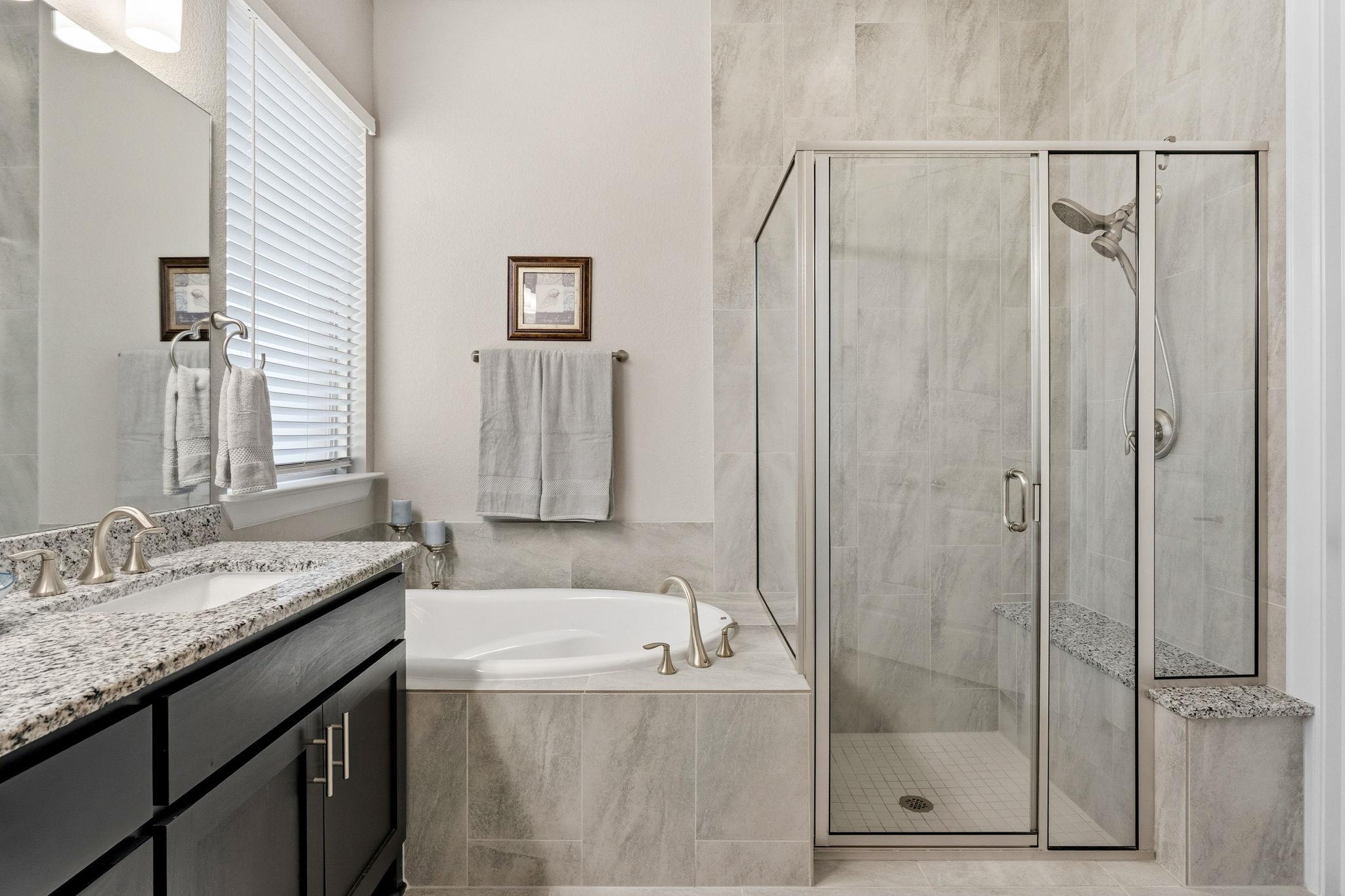 131 Autumn Wood Ln, Austin, TX 78737