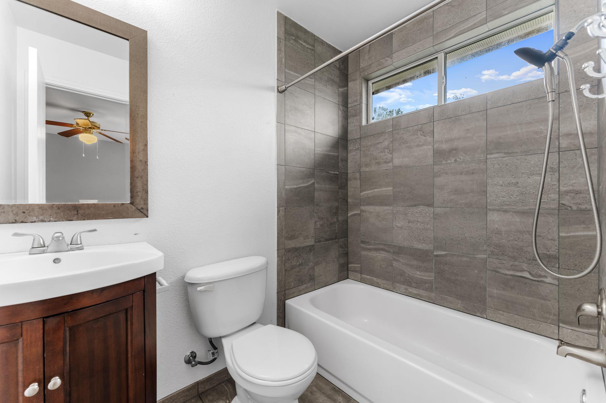 184 Atlantis, Kyle, TX 78640