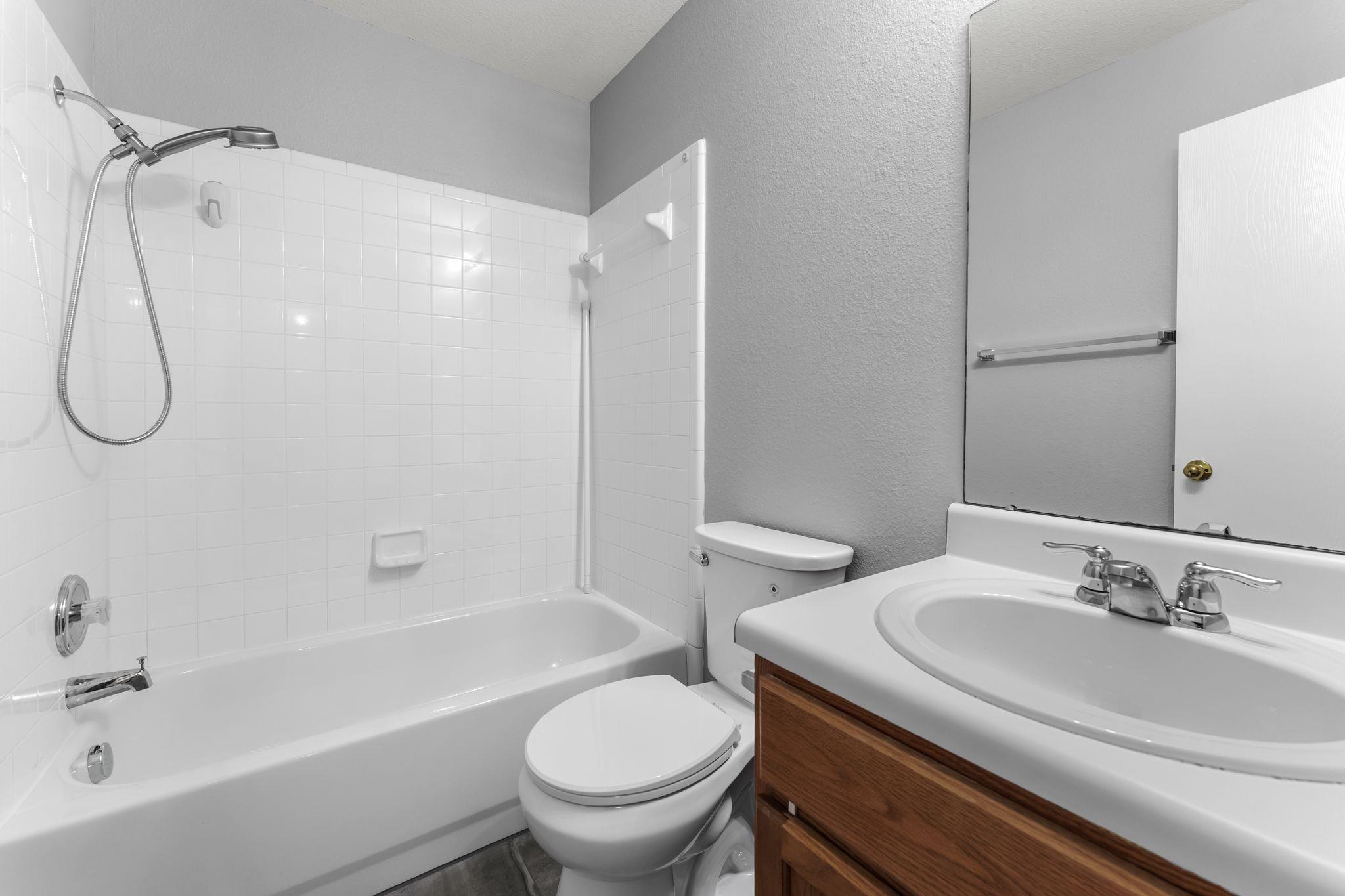 184 Atlantis, Kyle, TX 78640