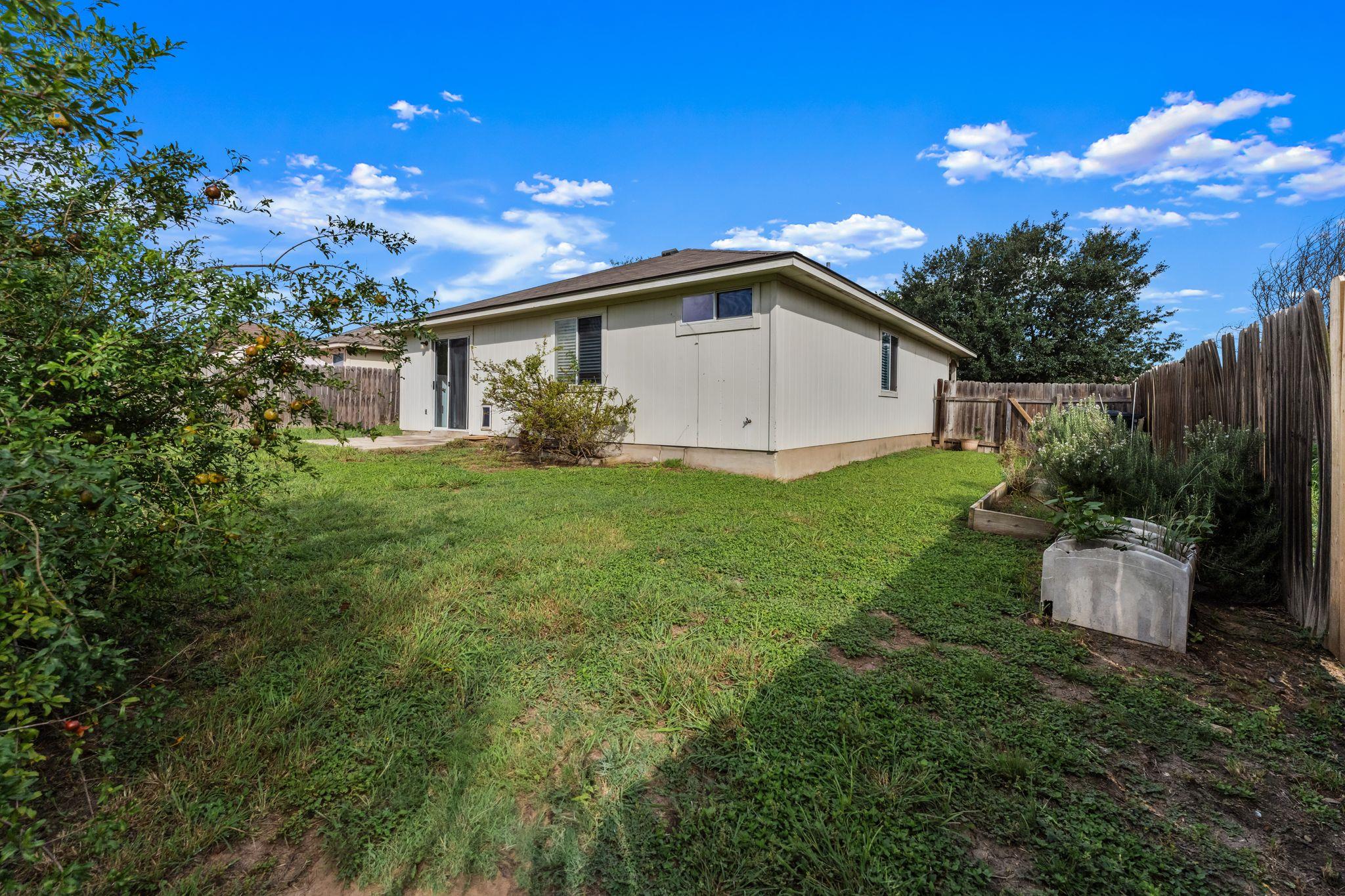 184 Atlantis, Kyle, TX 78640