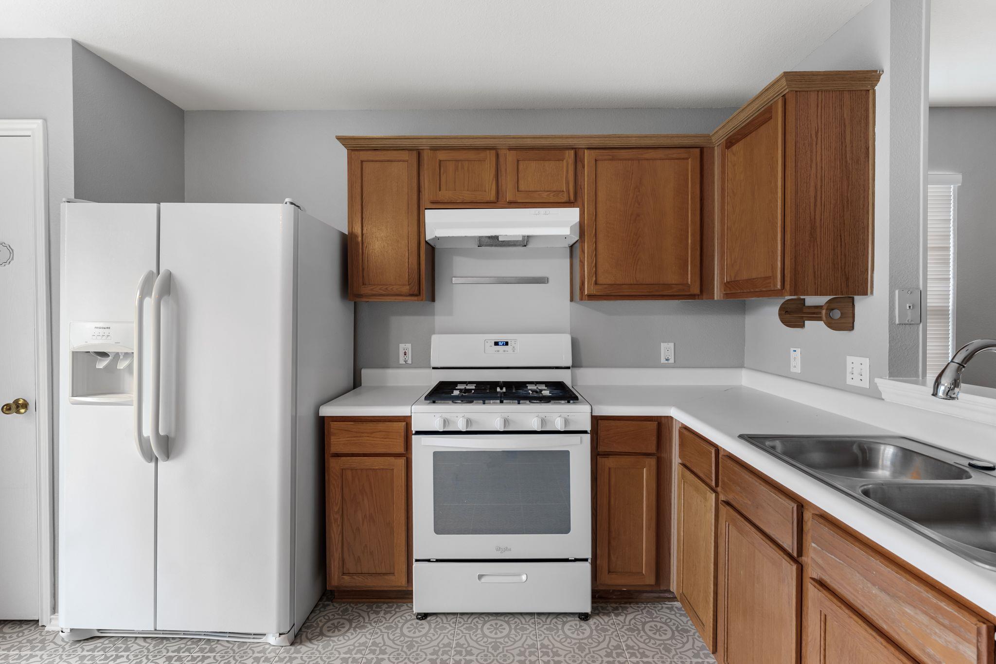 184 Atlantis, Kyle, TX 78640