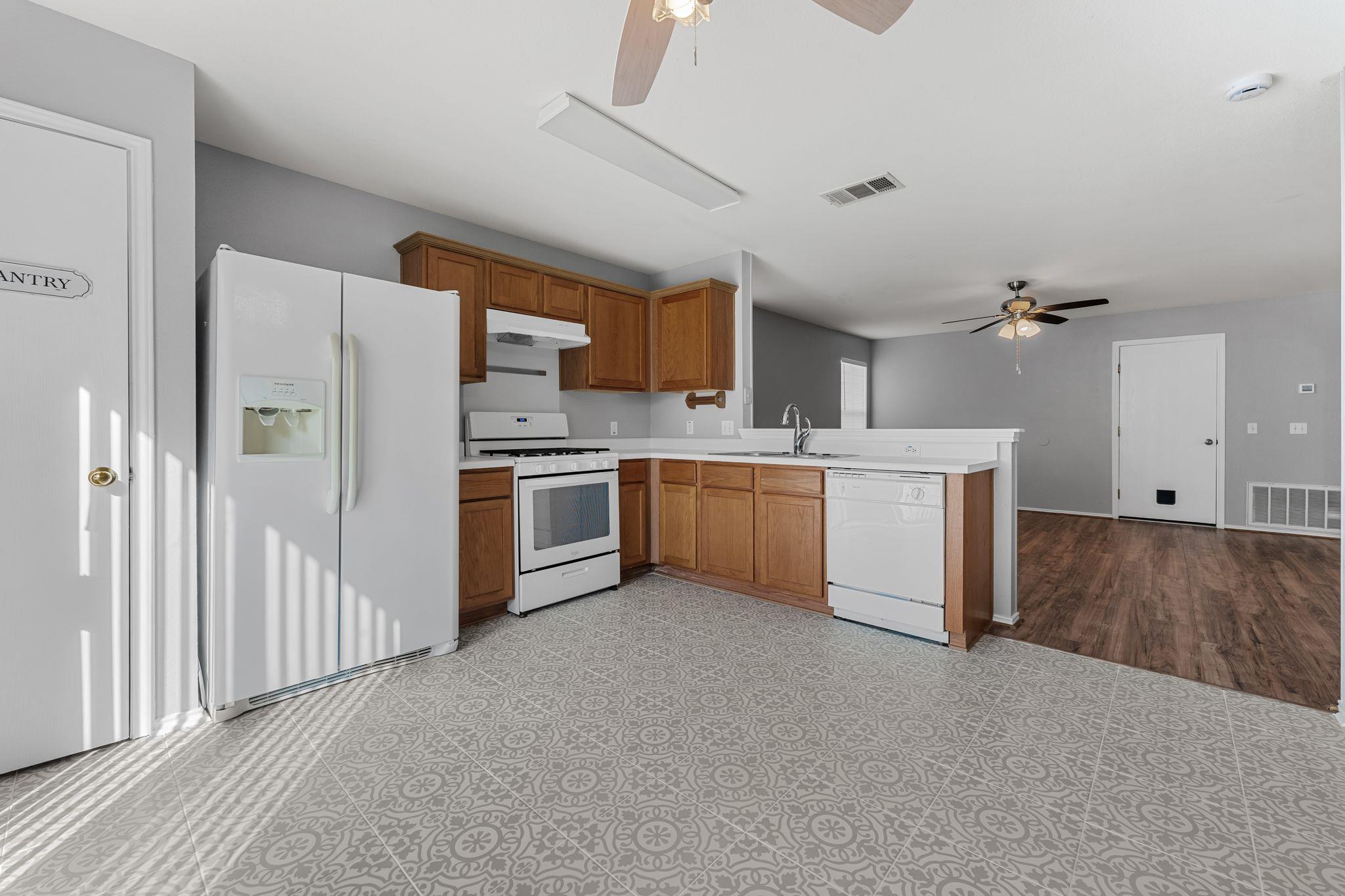 184 Atlantis, Kyle, TX 78640