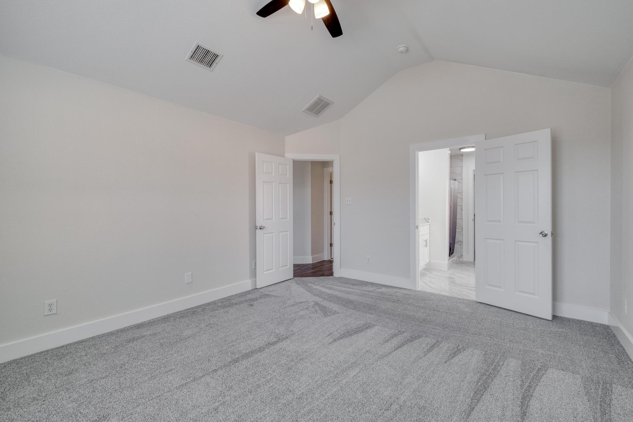 277 Paddington Dr, Kyle, TX 78640