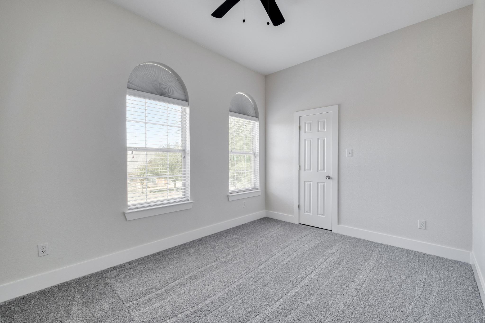 277 Paddington Dr, Kyle, TX 78640