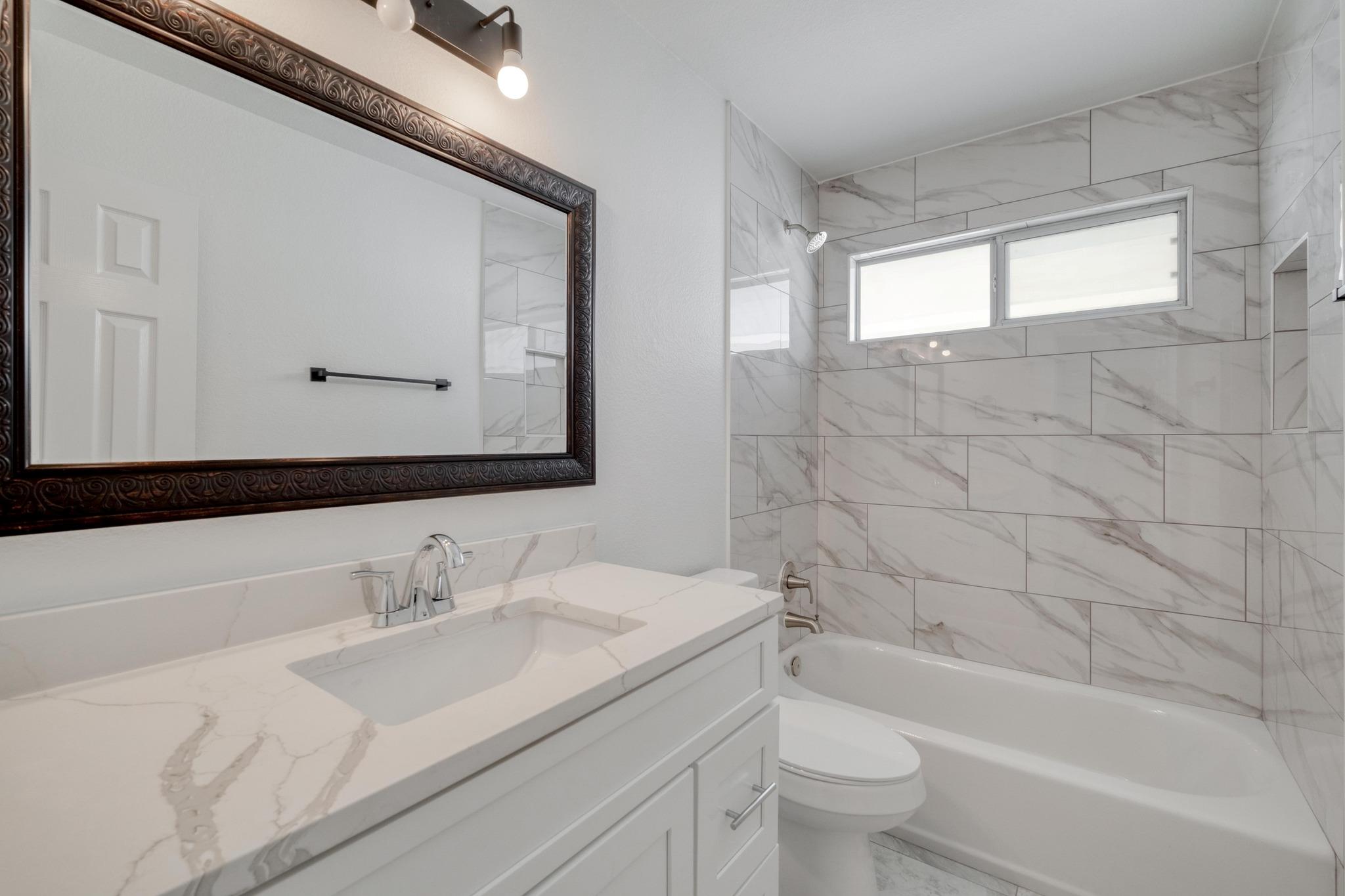 277 Paddington Dr, Kyle, TX 78640