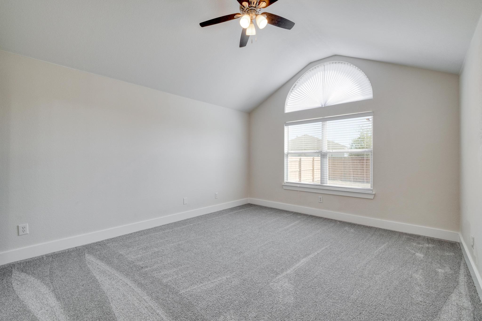 277 Paddington Dr, Kyle, TX 78640