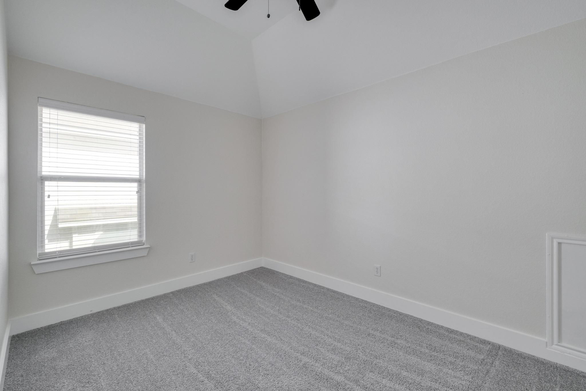 277 Paddington Dr, Kyle, TX 78640