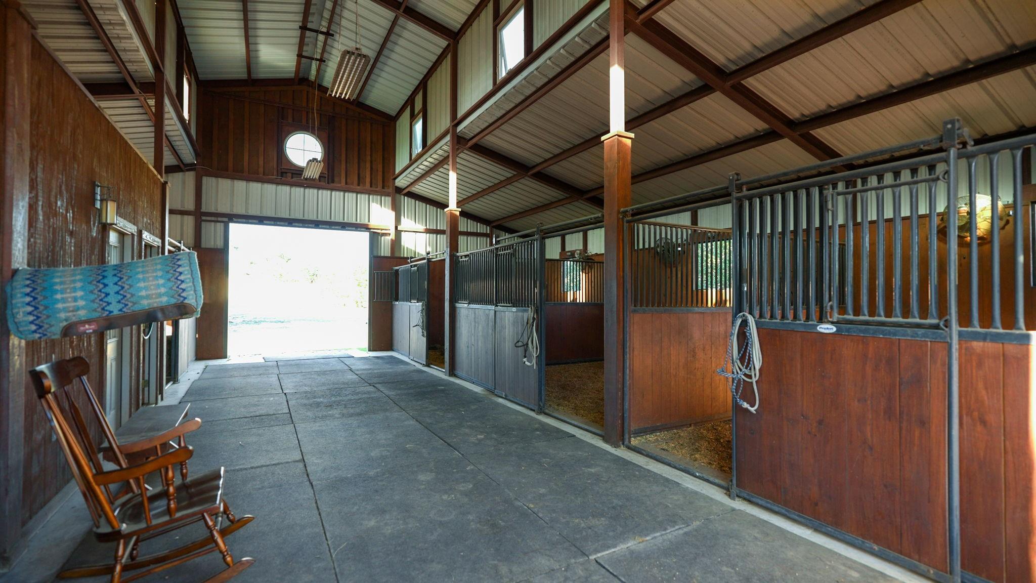 2560 Bell Springs Rd, Dripping Springs, TX 78620