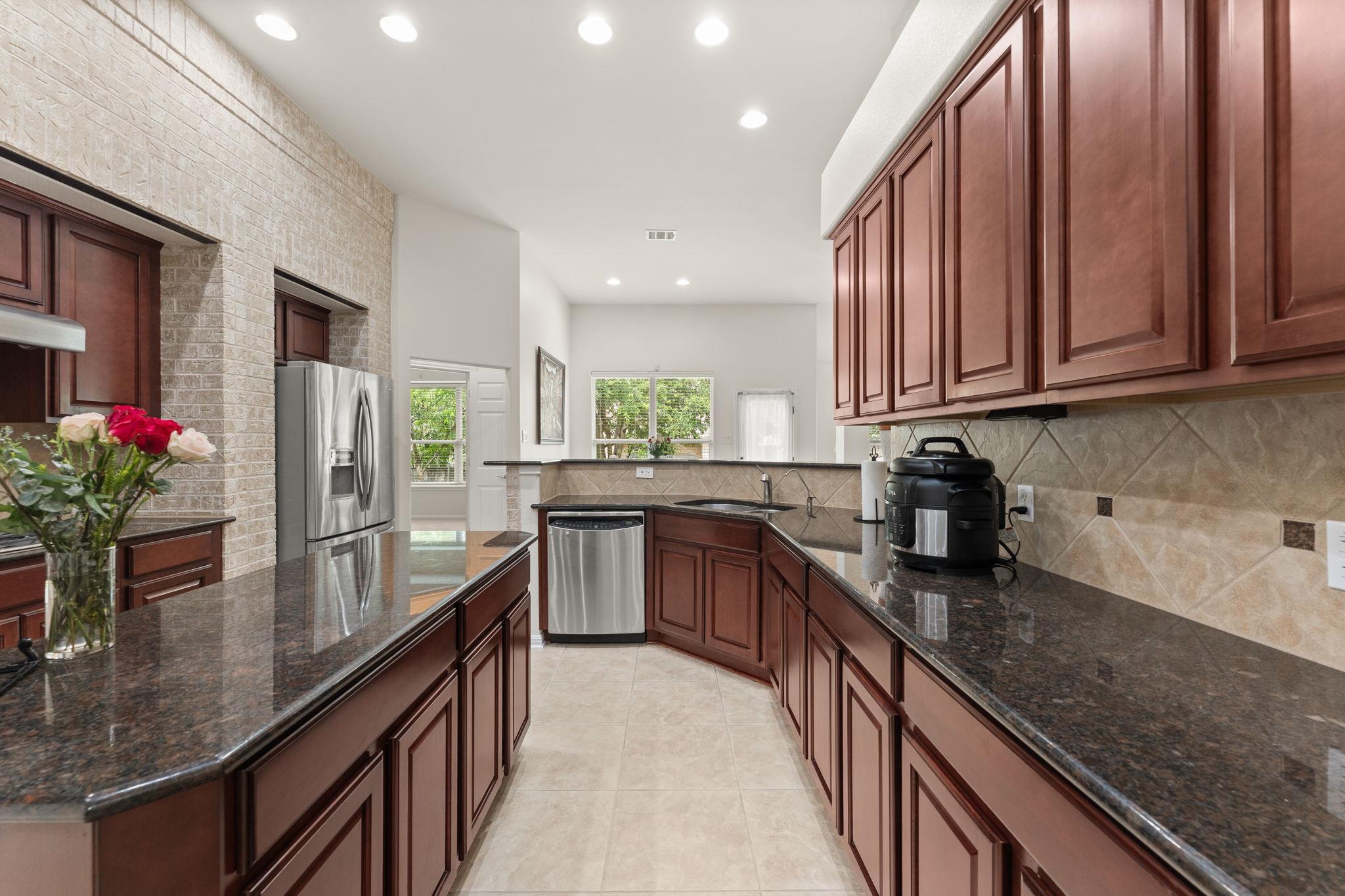 2600 Lost Mine Trl, Leander, TX 78641