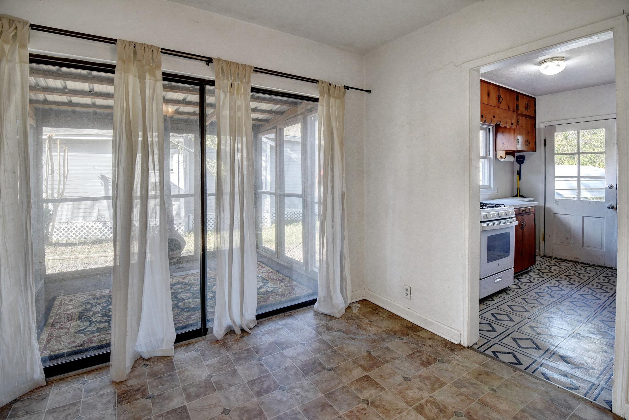 304 Cedar St, Bastrop, TX 78602