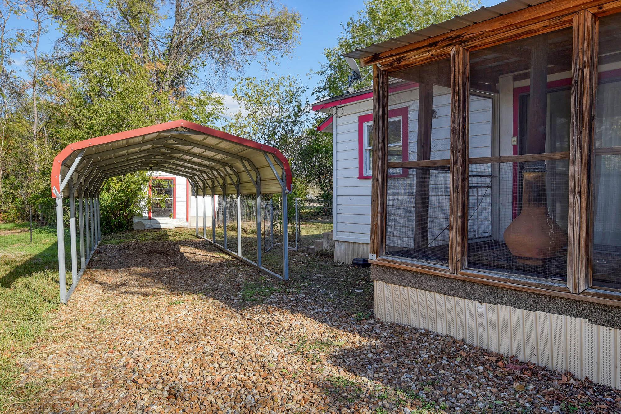 304 Cedar St, Bastrop, TX 78602