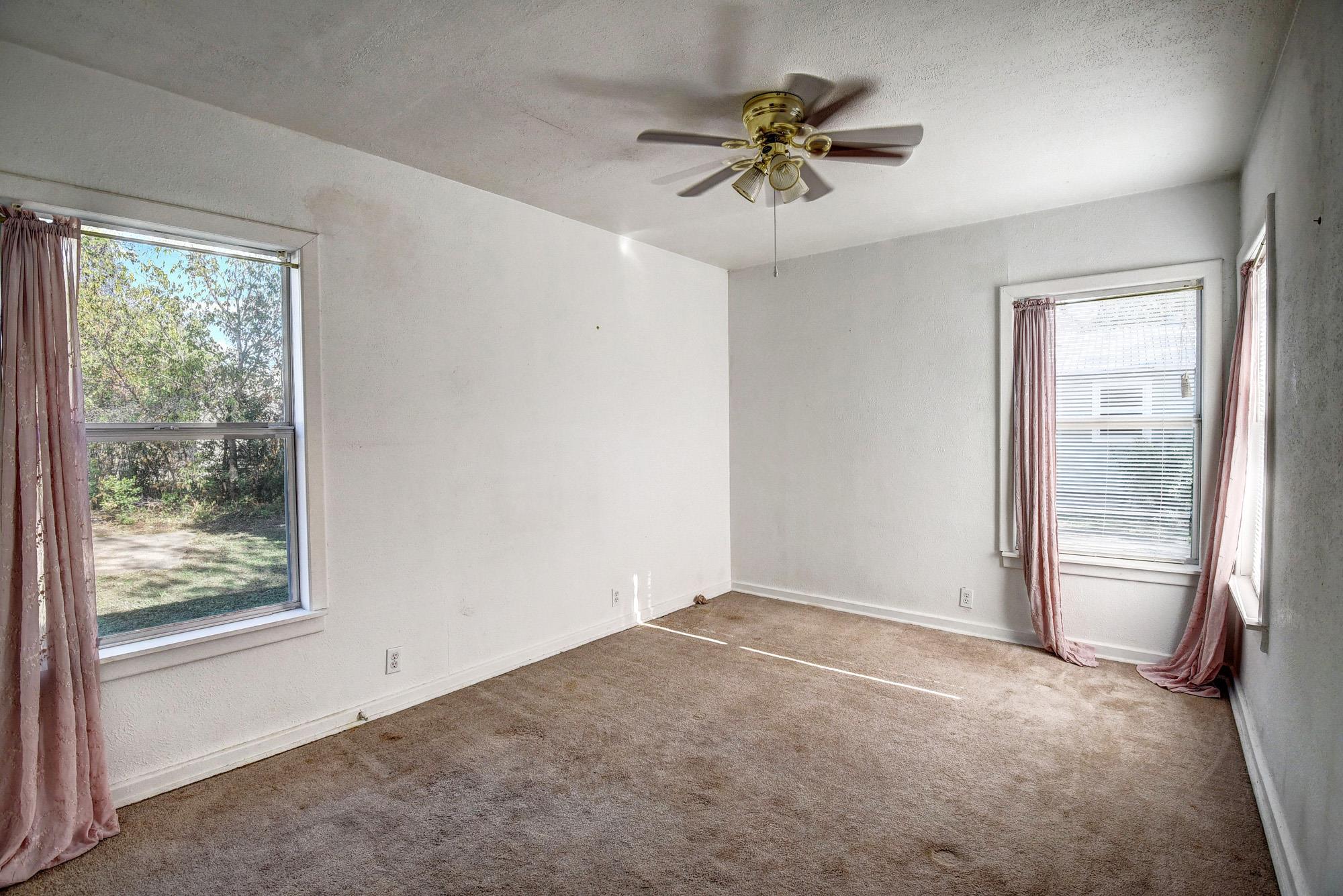 304 Cedar St, Bastrop, TX 78602