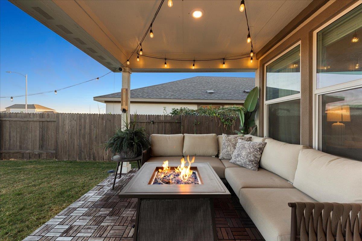 17701 Owl Tree Rd, Manor, TX 78653