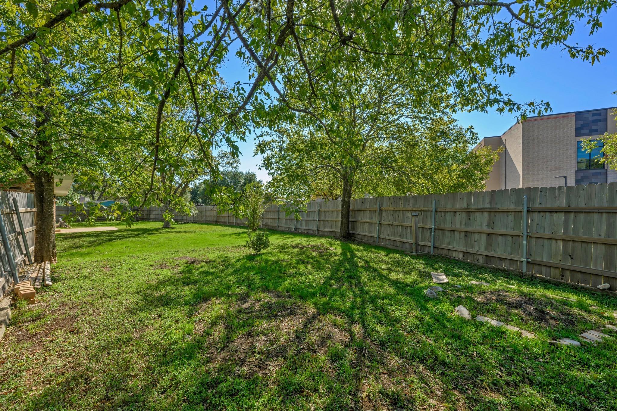 4805 Midoak Cir, Austin, TX 78749